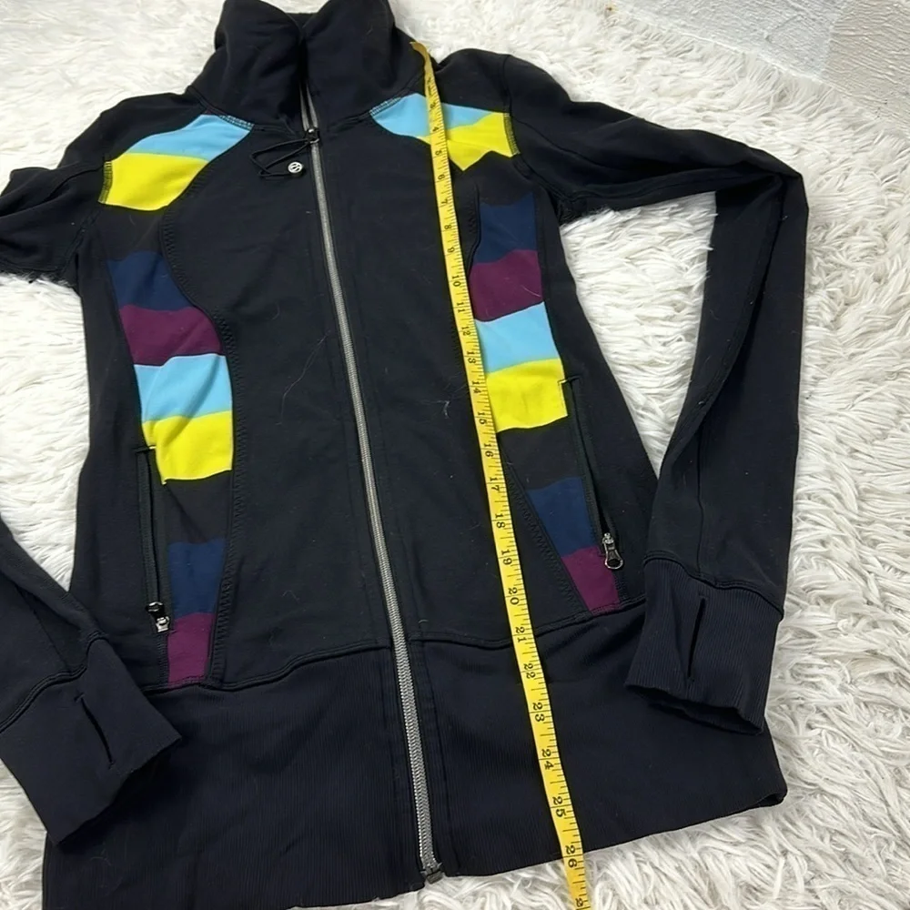 Lululemon Nice Asana Jacket Black / Pow Stripe Split Pea